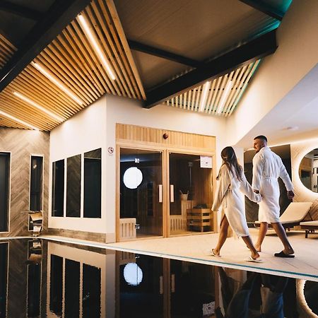 Hotel Tiski Cvet Novi Bečej المظهر الخارجي الصورة