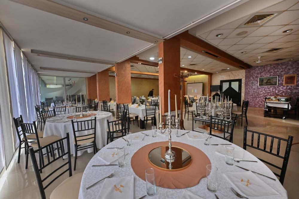 Hotel Tiski Cvet Novi Bečej المظهر الخارجي الصورة