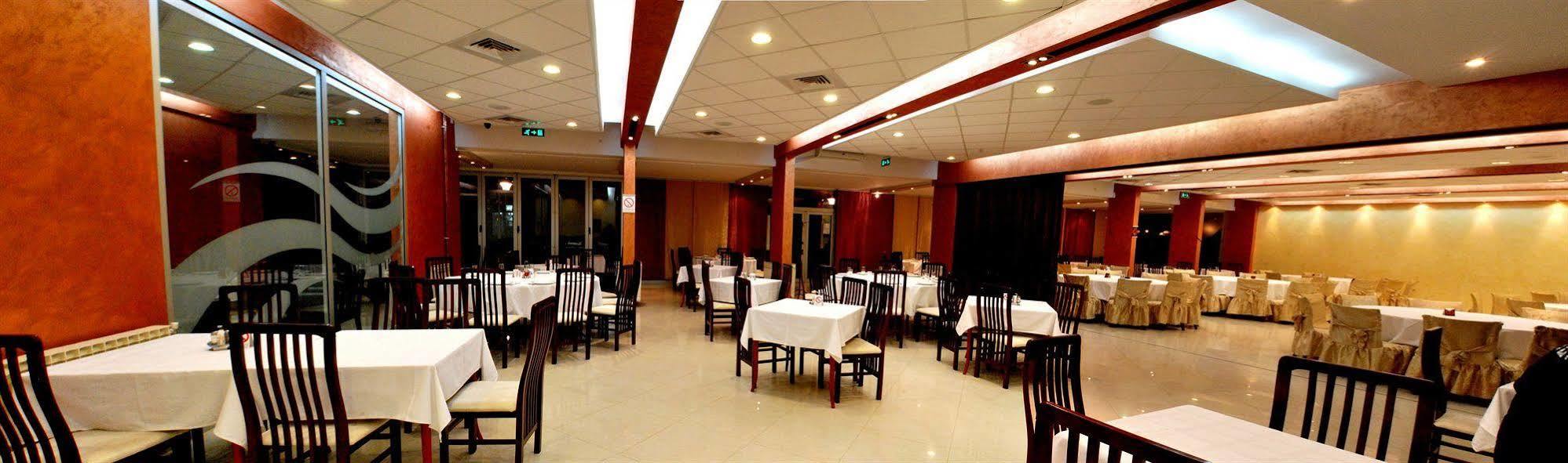 Hotel Tiski Cvet Novi Bečej المظهر الخارجي الصورة